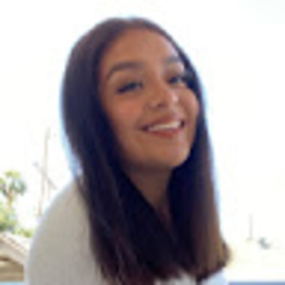 Meet your Posher, Ariel - Picture 1 of 1